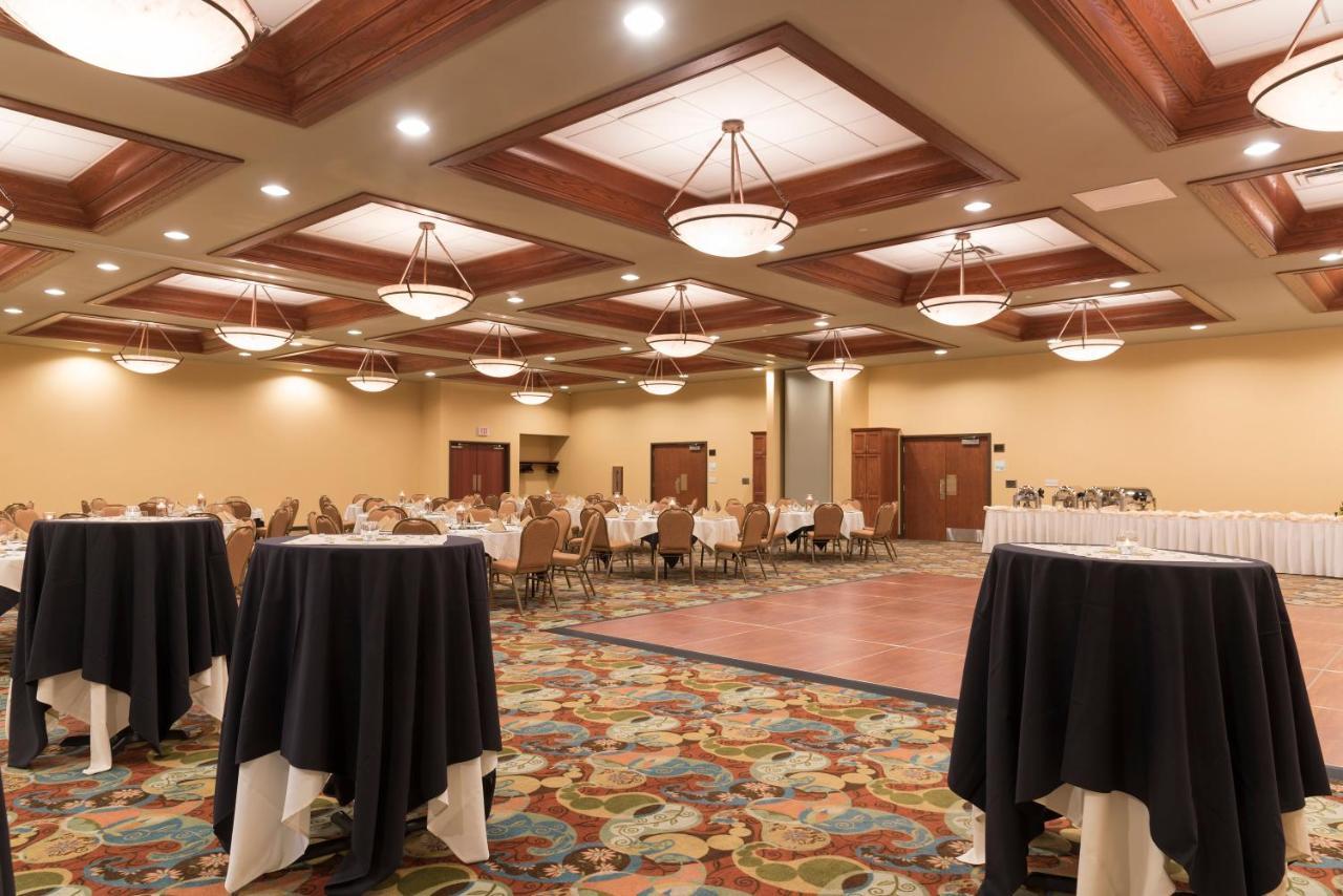 Holiday Inn Midland By Ihg Esterno foto