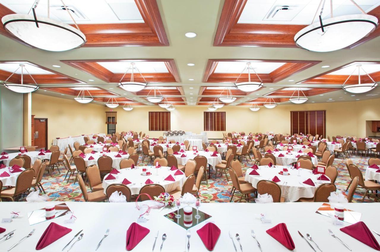 Holiday Inn Midland By Ihg Esterno foto
