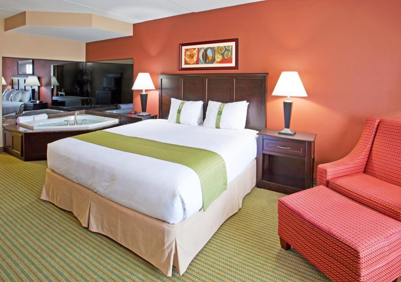 Holiday Inn Midland By Ihg Esterno foto