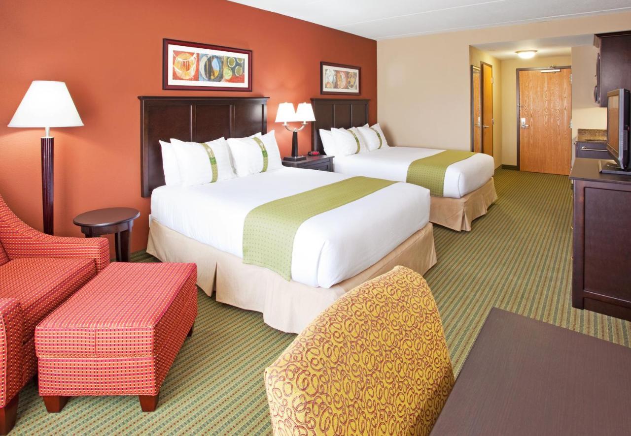 Holiday Inn Midland By Ihg Esterno foto